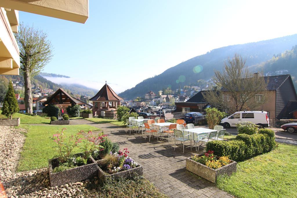 Hotel Bergfrieden Bad Wildbad Kültér fotó