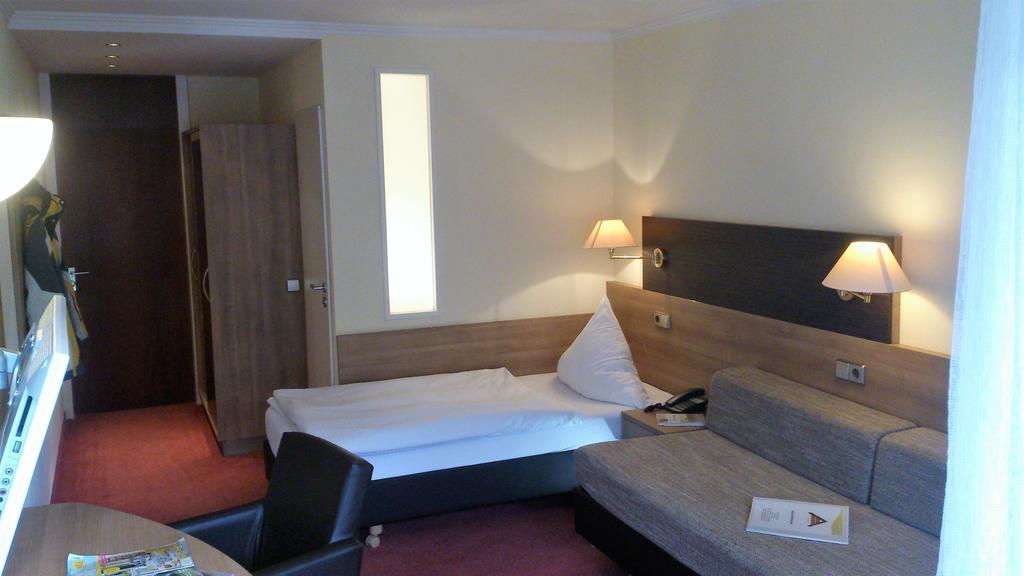 Hotel Bergfrieden Bad Wildbad Kültér fotó
