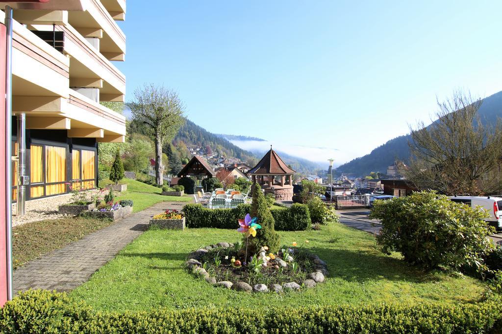 Hotel Bergfrieden Bad Wildbad Kültér fotó