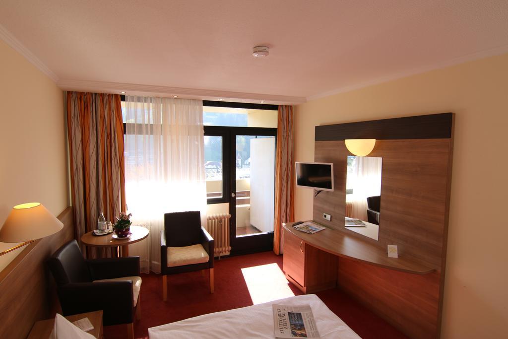 Hotel Bergfrieden Bad Wildbad Kültér fotó
